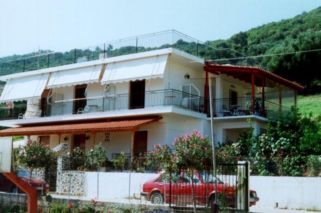 Villa Marabou Poros  Exterior photo